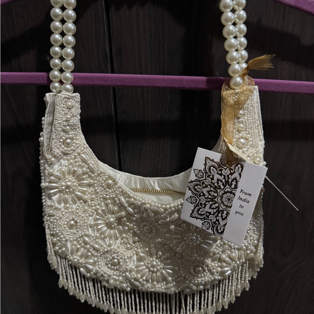 Elegant Beaded Pearl Handle Bag